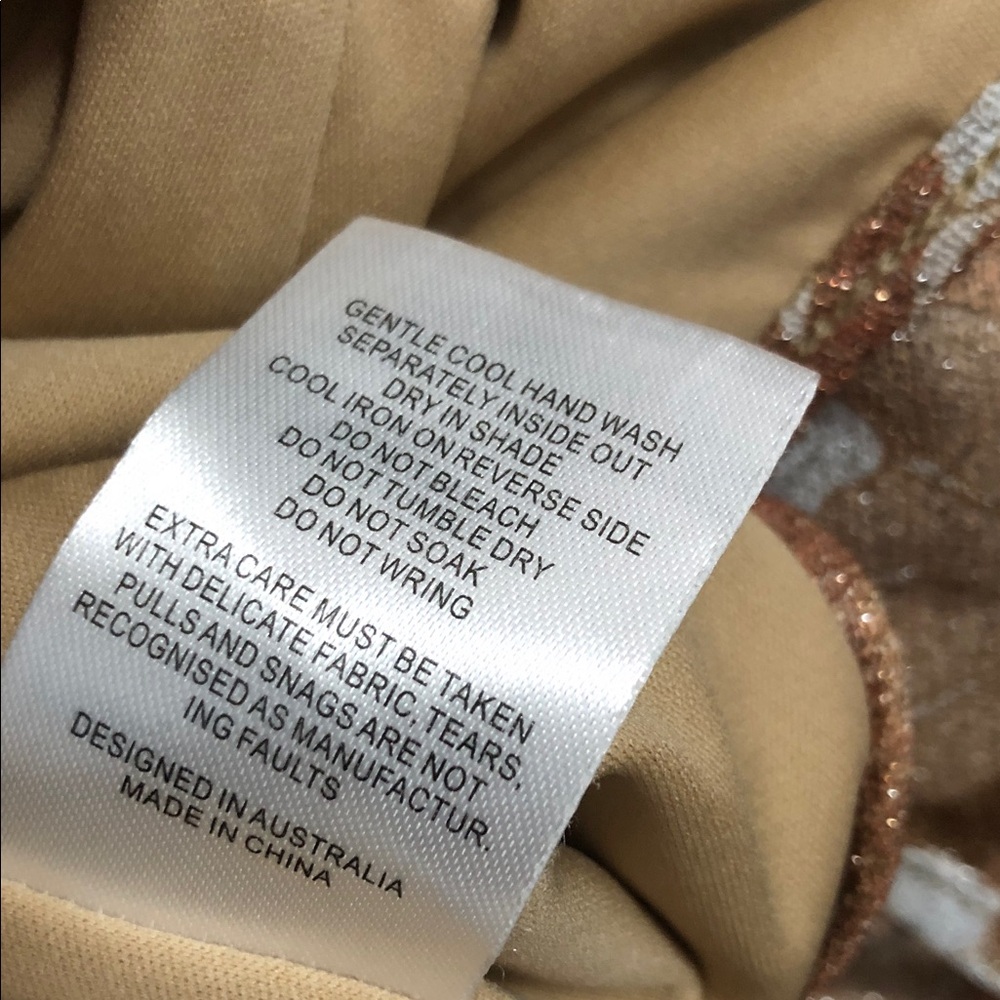 Hansen and Gretel Tova brown floral metallic retro pants. - Picture 7 of 9